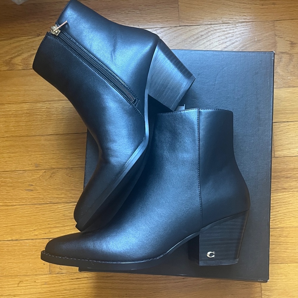 Coach Pacey Leather Bootie - Picture 4 of 11
